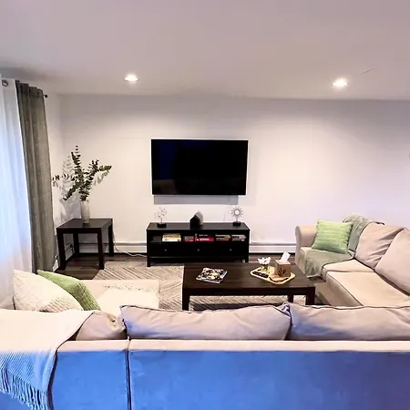 Spacious Retreat Close To Nature